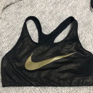Sports bra